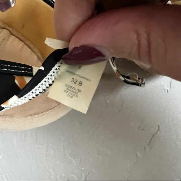 Victoria’s Secret Animal Cheetah Print Push Up Bikini Top - Picture 7 of 7